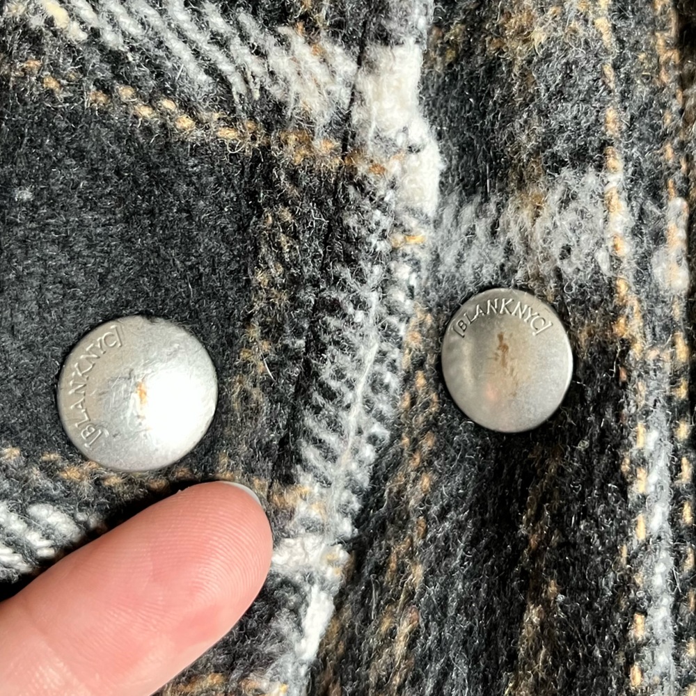 BLANK NYC Cropped Shacket - Picture 12 of 12